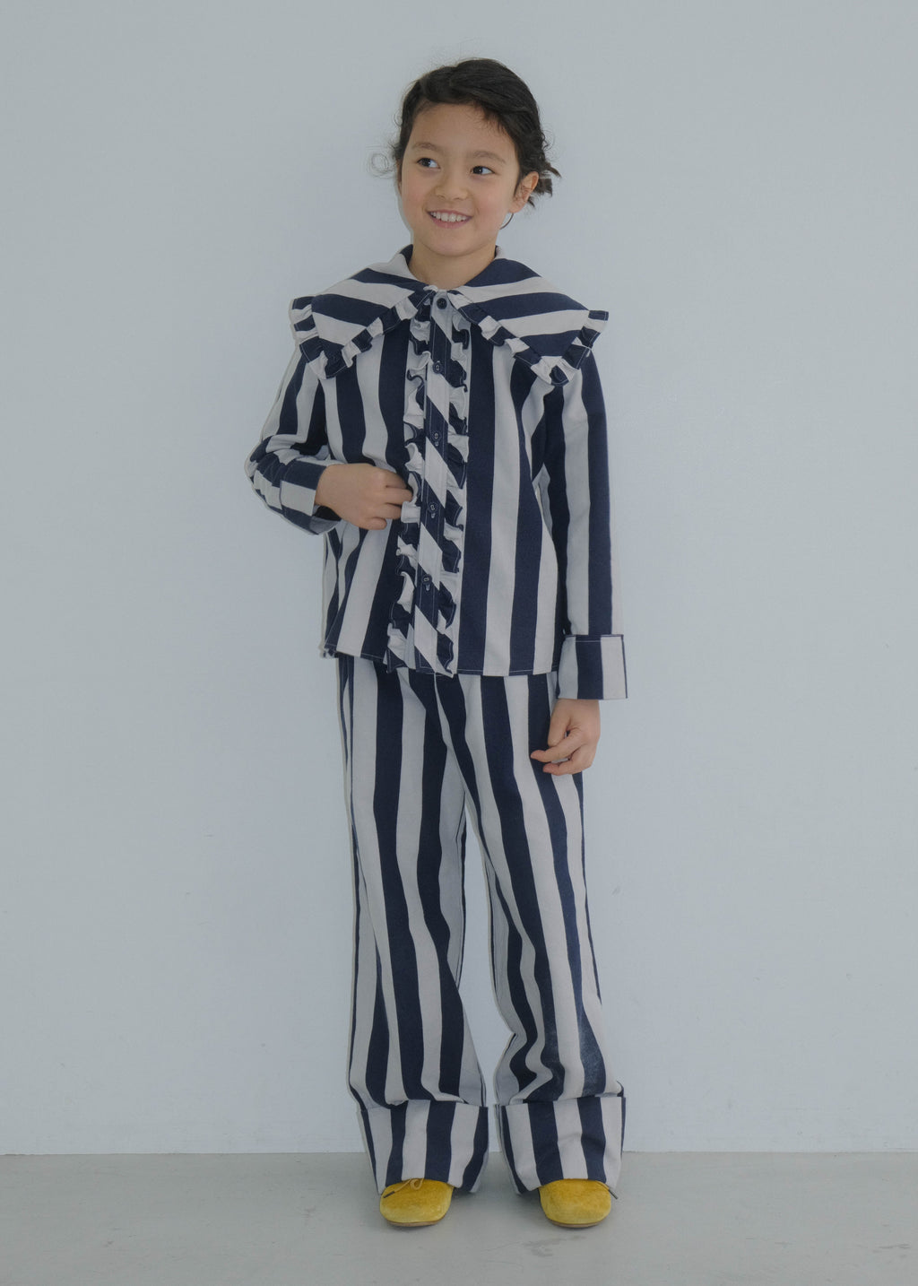 Striped Collar Blouse WOLF GRAY × BLUEBERRY