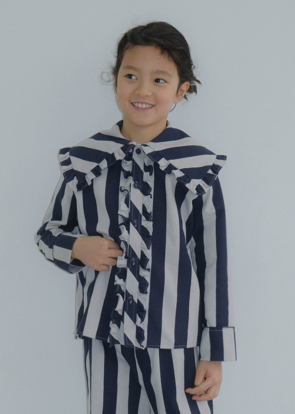 Striped Collar Blouse WOLF GRAY × BLUEBERRY